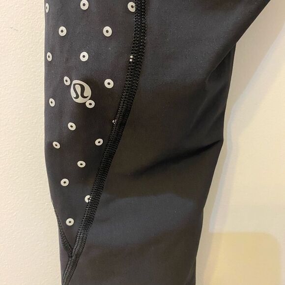 Lululemon Tight Stuff Sequin Dot Crop Black Leggings Women Size 4 - Picture 11 of 13
